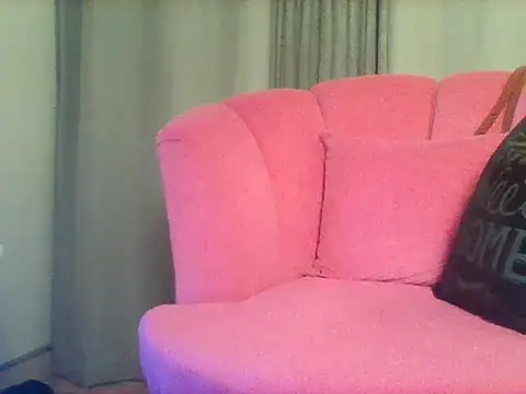 Queeen model online show from April 4, 2026, 2:18 am