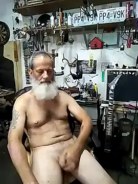 Danialanon online show from October 4, 2025, 4:14 am