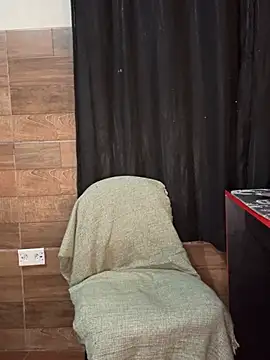 izumikarol online show from March 26, 2026, 4:05 pm