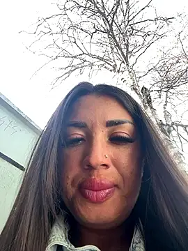 RuslanaXX online show from April 4, 2026, 6:53 am