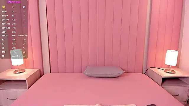 lexiethompson  online show from February 26, 2026, 12:16 pm