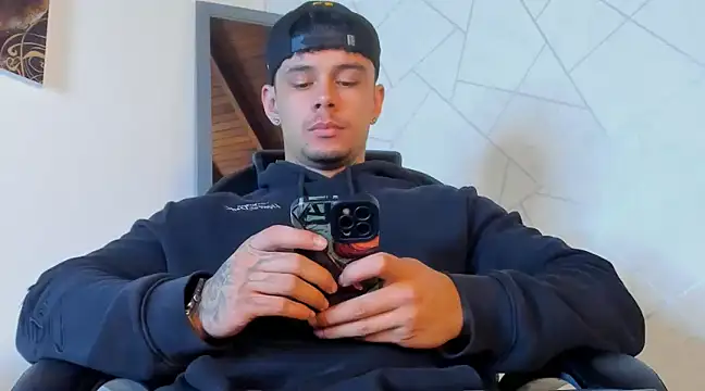 NoahhBrown online show from March 14, 2025, 2:53 am