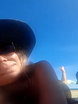 Maryli-O online show from April 16, 2026, 12:06 pm