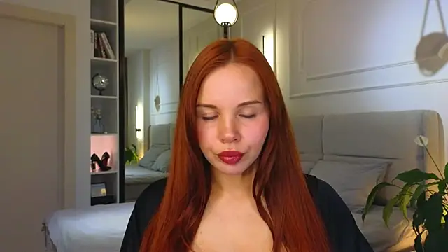 Lina-hill online show from May 2, 2026, 9:47 am