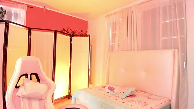 your khloe online show from November 11, 2025, 1:39 pm