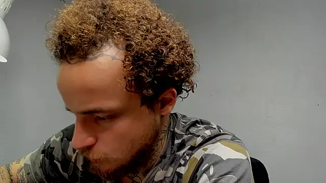 layneinchains online show from November 17, 2025, 7:34 am