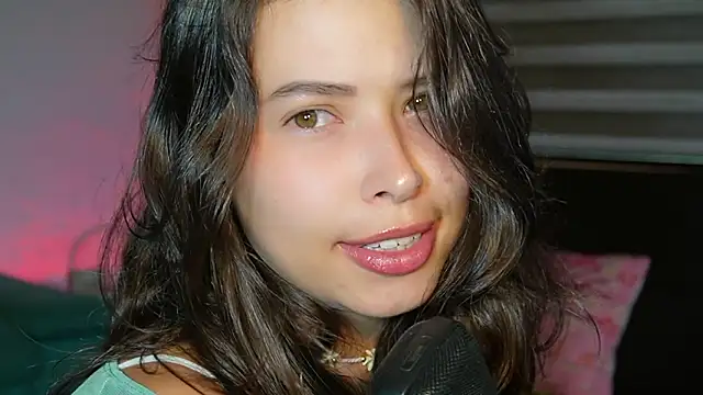 Snapshot of Kozzy_ chatting on February 22, 2026, 9:16 pm Kozzy online show from February 22, 2026, 9:16 pm