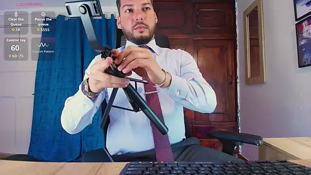 HenryBenso online show from October 23, 2025, 11:47 pm