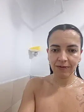 Snapshot of SuzanSmithh chatting on February 17, 2026, 10:12 am SuzanSmithh online show from February 17, 2026, 10:12 am