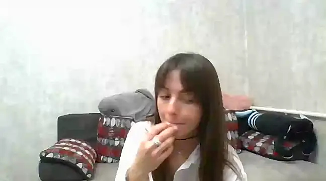 Snapshot of LikaLuis chatting on January 29, 2025, 7:22 pm LikaLuis online show from January 29, 2025, 7:22 pm