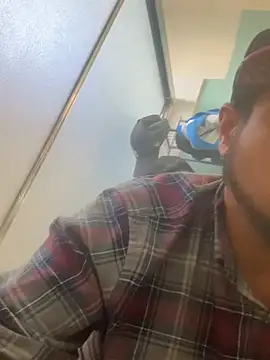 MrDickUdown24 7 online show from March 4, 2025, 9:54 pm