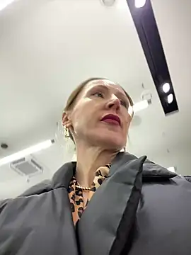 LauraDavis online show from January 15, 2025, 4:32 pm