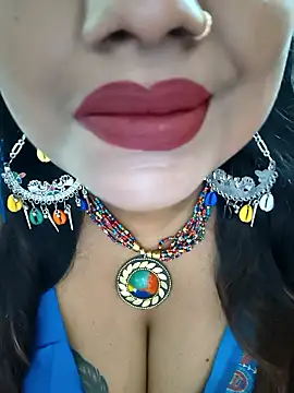 YR-SHIVANI online show from April 5, 2026, 6:09 am