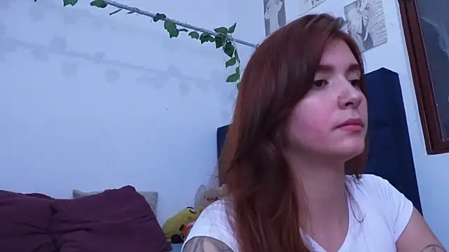 Snapshot of AliciaBasch chatting on February 25, 2026, 2:12 am AliciaBasch online show from February 25, 2026, 2:12 am