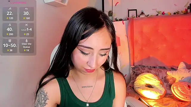  cloe martinez online show from March 17, 2025, 9:24 pm