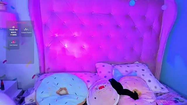  cloe martinez online show from February 26, 2025, 12:20 am