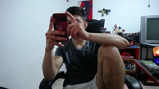 Snapshot of Iam_yourbabyprincess_XD chatting on February 8, 2026, 6:33 am Iam yourbabyprincess XD online show from February 8, 2026, 6:33 am