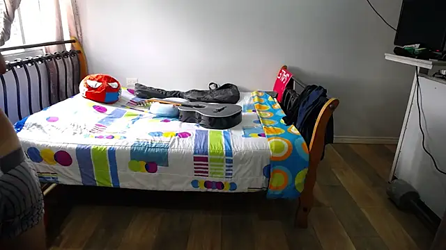 Snapshot of Iam_yourbabyprincess_XD chatting on March 1, 2025, 6:32 pm Iam yourbabyprincess XD online show from March 1, 2025, 6:32 pm