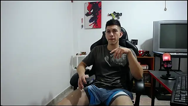 Snapshot of Iam_yourbabyprincess_XD chatting on October 2, 2025, 5:00 am Iam yourbabyprincess XD online show from October 2, 2025, 5:00 am