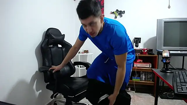 Snapshot of Iam_yourbabyprincess_XD chatting on September 21, 2025, 4:50 am Iam yourbabyprincess XD online show from September 21, 2025, 4:50 am