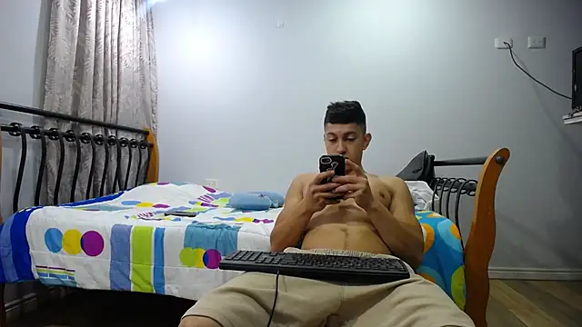 Snapshot of Iam_yourbabyprincess_XD chatting on March 3, 2025, 5:16 am Iam yourbabyprincess XD online show from March 3, 2025, 5:16 am