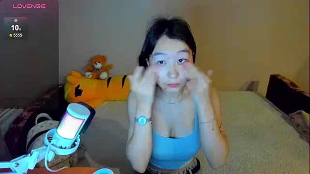 SaraXray online show from November 8, 2025, 1:09 am