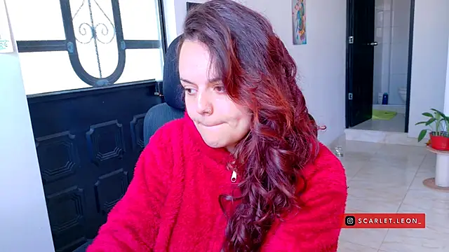 Snapshot of Scarletleon77 chatting on July 16, 2026, 2:36 pm Scarletleon77 online show from July 16, 2026, 2:36 pm