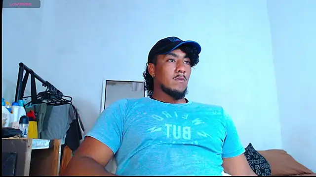 Snapshot of yosoy_enzo2020 chatting on March 8, 2025, 9:40 pm yosoy enzo2020 online show from March 8, 2025, 9:40 pm