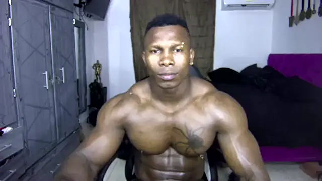 Snapshot of MedellinBlackx chatting on September 28, 2025, 12:17 am MedellinBlackx online show from September 28, 2025, 12:17 am