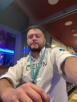 daevidconnor1 online show from December 10, 2024, 11:30 pm