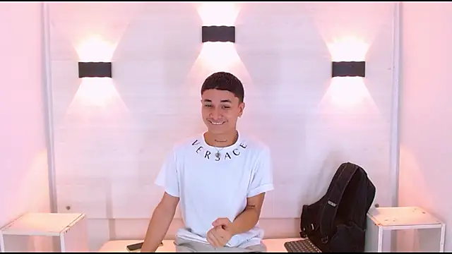 jeic 18 online show from September 15, 2025, 12:16 pm