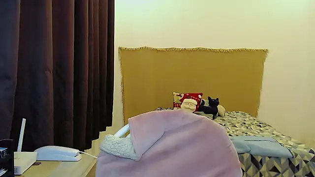 Snapshot of Sophie_Fantasys chatting on January 15, 2026, 9:29 pm Sophie Fantasys online show from January 15, 2026, 9:29 pm