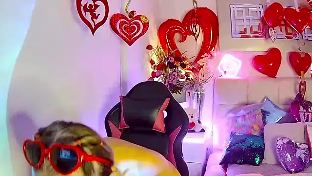 Snapshot of EvelinaGrey chatting on February 14, 2026, 9:42 am EvelinaGrey online show from February 14, 2026, 9:42 am