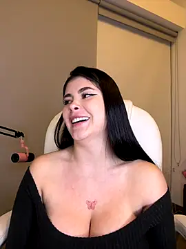 misslollipop04 online show from December 5, 2025, 2:10 am