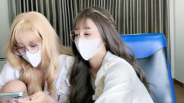 Mono-Stewardesss online show from March 11, 2025, 12:39 pm