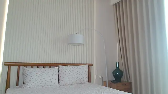 Pinpussyflower online show from April 6, 2026, 4:46 am