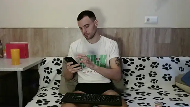 28nick28 online show from January 21, 2025, 11:56 am