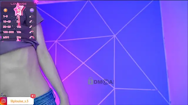 lilylouisee online show from November 6, 2025, 2:54 pm