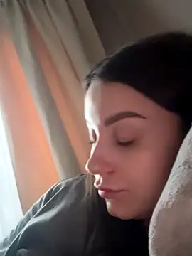 ellie ssexy online show from December 3, 2025, 5:30 am