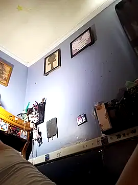 beelzebubblesxo online show from October 7, 2025, 7:04 pm