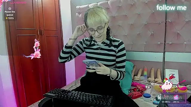 neeko princes online show from December 22, 2025, 12:05 pm