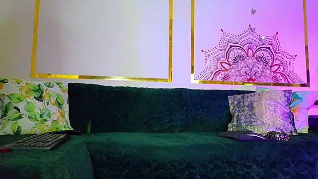 PandoraVolkov online show from April 2, 2026, 7:26 am