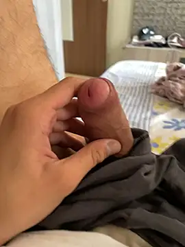 Snapshot of SuperHardBoy12 chatting on January 28, 2025, 5:22 am SuperHardBoy12 online show from January 28, 2025, 5:22 am