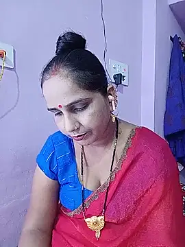 Snapshot of reemacouple007 chatting on June 3, 2026, 8:59 am reemacouple007 online show from June 3, 2026, 8:59 am