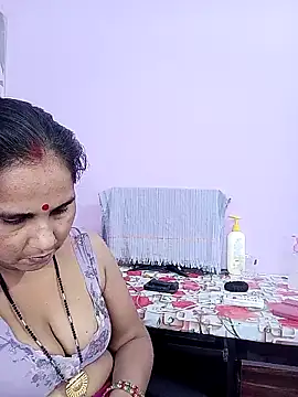 Snapshot of reemacouple007 chatting on April 29, 2026, 6:06 am reemacouple007 online show from April 29, 2026, 6:06 am