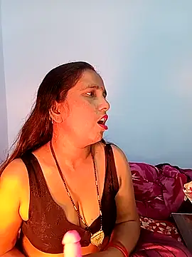 reemacouple007 online show from December 17, 2025, 5:40 pm