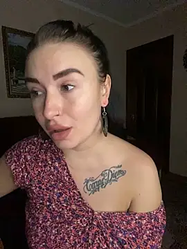 Snapshot of Roxana_Bell chatting on February 8, 2026, 3:54 pm Roxana Bell online show from February 8, 2026, 3:54 pm