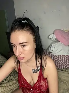 Snapshot of Roxana_Bell chatting on April 27, 2026, 6:39 pm Roxana Bell online show from April 27, 2026, 6:39 pm