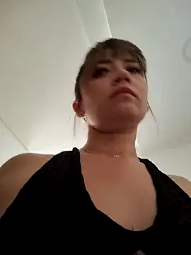 Snapshot of tata_laima__ chatting on September 11, 2025, 1:44 pm tata laima online show from September 11, 2025, 1:44 pm
