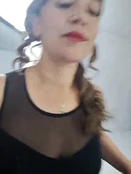 Snapshot of tata_laima__ chatting on September 18, 2025, 1:03 pm tata laima online show from September 18, 2025, 1:03 pm